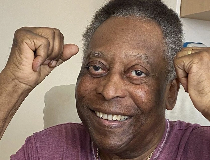 Pele: "I'm strong with a lot of hope"
